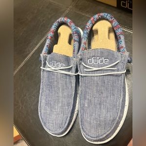 Hey Dude size 11, worn only once.  Comes with box.